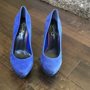 Jessica Simpson pumps